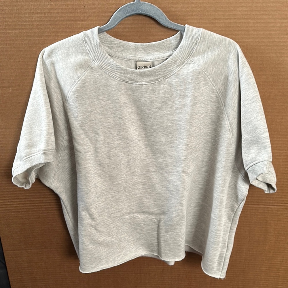 Chicka-D Crop Short Sleeve Sweatshirt - Women's Size XL